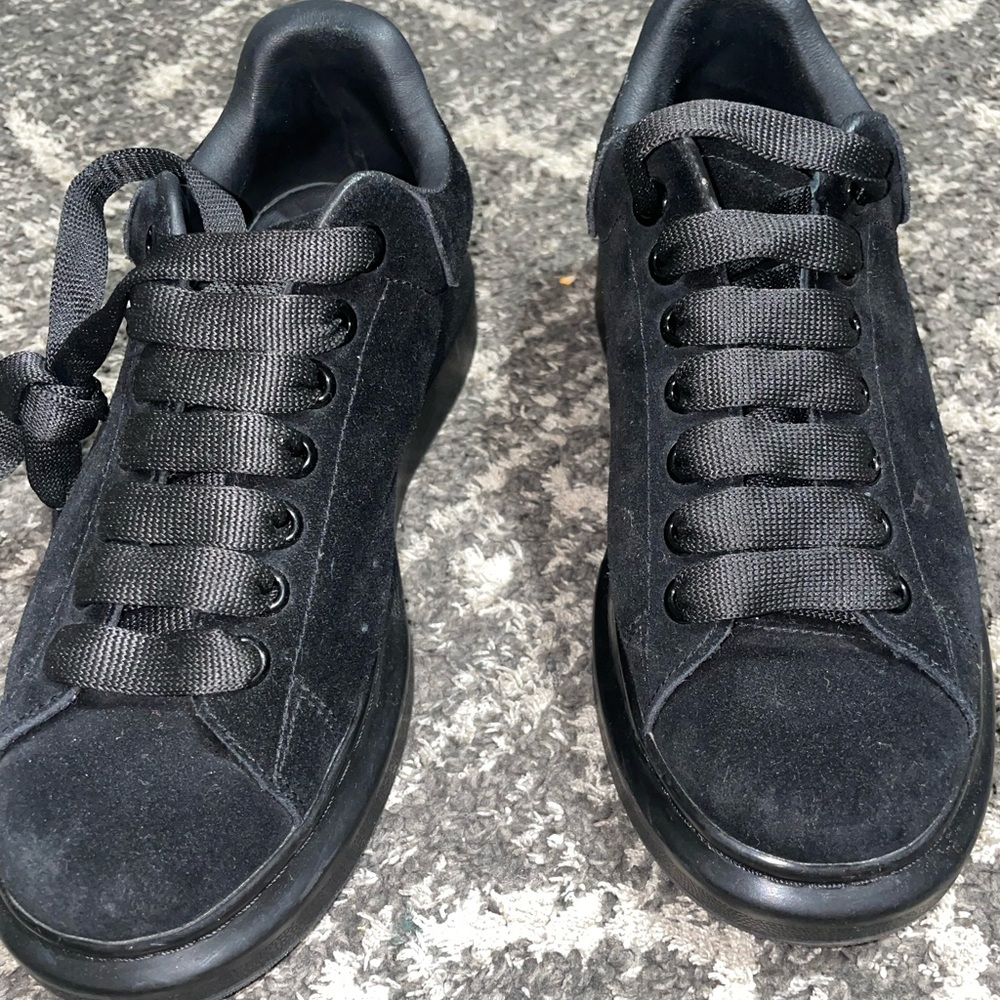 Alexander McQueen (suede) euro 36 like new. In great condition